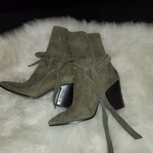 Banana Republic Canton Boots sz 9